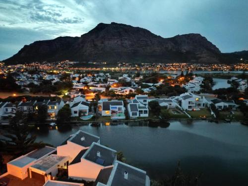 Marina da Gama Apartment | Spearhead on Lake Accommodation-5C