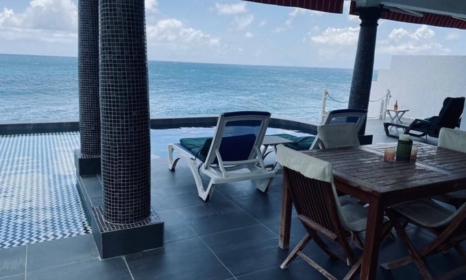 Pelican Key Villa | Spectacular Oceanfront Villa, Private Pool 2 BR/2 BA