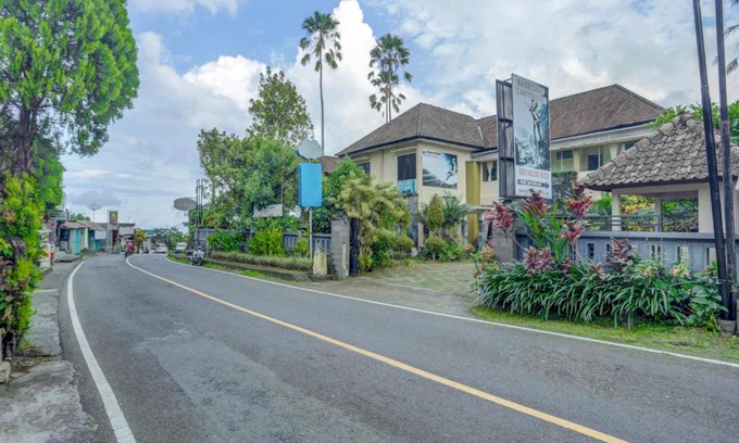 Sukasada Hotel | Spice Paradise Gitgit Singaraja RedPartner