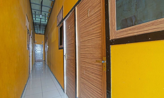 Pekanbaru Hotel | SPOT ON 91761 Ramah Tamah Homestay Syariah