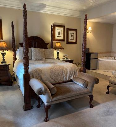 Eureka Springs Historic District Apartment | Spring Street Overlook