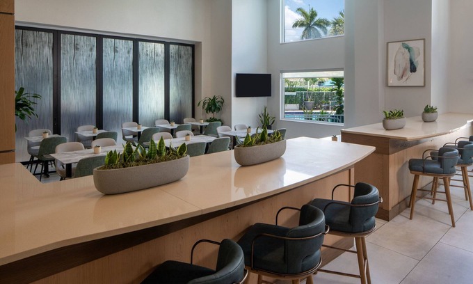 Dania Beach Hotel | SpringHill Suites Marriott Ft Lauderdale Airport/Cruise Port