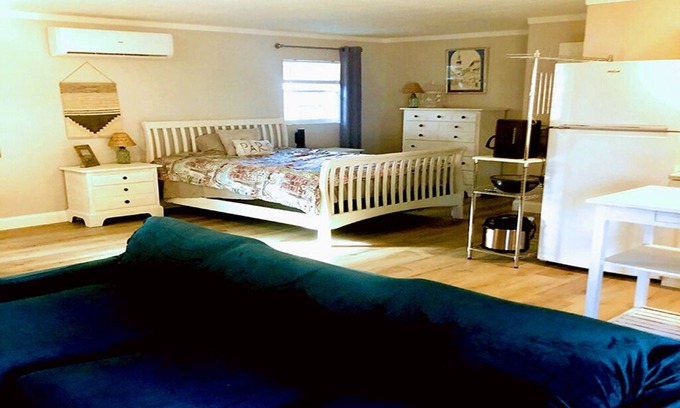 St. Petersburg - Clearwater Cottage | St. Petersburg Heavenly Cottage