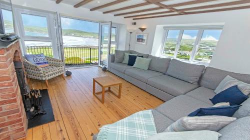 Croyde House | Stables Croyde | 4 Bedrooms/Sleeps 8 | Sea & Beach Views
