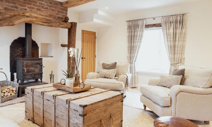 Sutton House | Stag Cottage