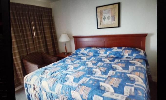 Niagara Falls Hotel | Star Inn by Elevate Rooms