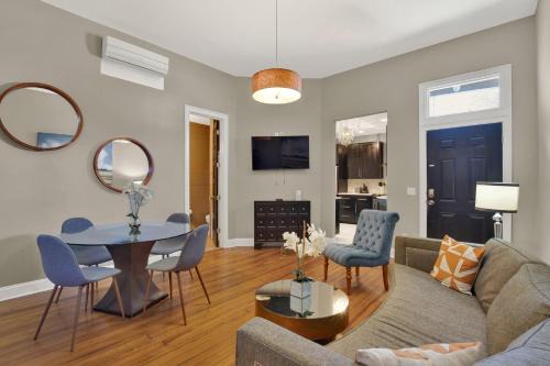 Metropolitan Apartment | Starland Perch Lower