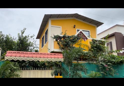 Nashik Bed & Breakfast | Stay a Li'l Bit More
