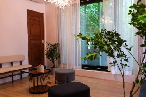Songpa House | Stay Breze Jamsil