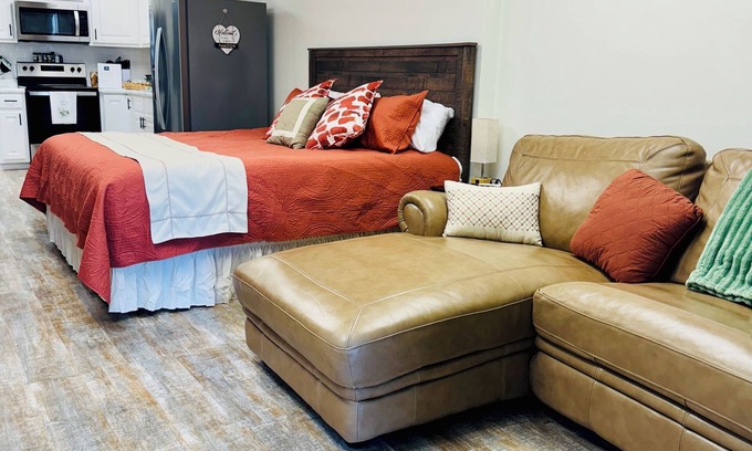 Red Bay Apartment | Stay on Main Street in Red Bay