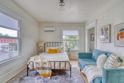 Irvington Apartment | Stay Portland - The Bohemian Bungalow on Broadway - 94 WalkScore