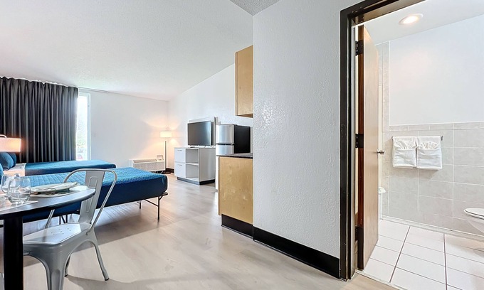 Kissimmee Hotel | Stayable Kissimmee East