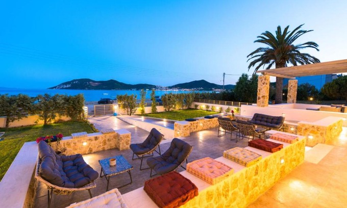 Nea Iraklitsa Apartment | Steleni Seaside Suites