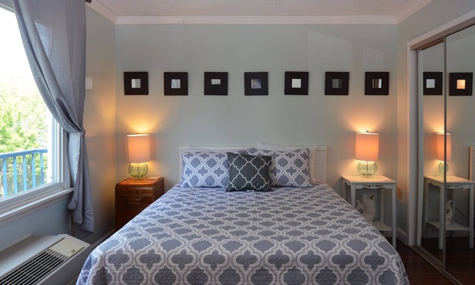 The Pines Condo | Steps to the Beach Downtown Rehoboth Beach 1BR Condo w/Parking