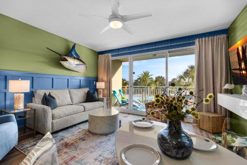 Fort Walton Beach - Destin Apartment | Sterling Shores 215