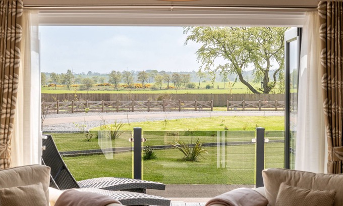 St. Andrews Cottage | Stewarts Resort Lodge 52 - a lodge that sleeps 6 guests in 2 bedrooms