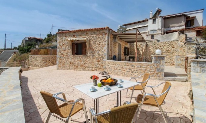 East Mani Apartment | Stone house with Amazing View