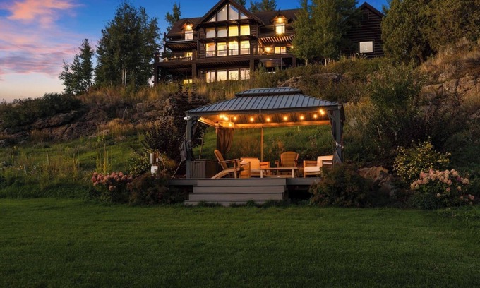 Ashton House | Stonefly Lodge | Henry`s Fork Riverfront Luxury