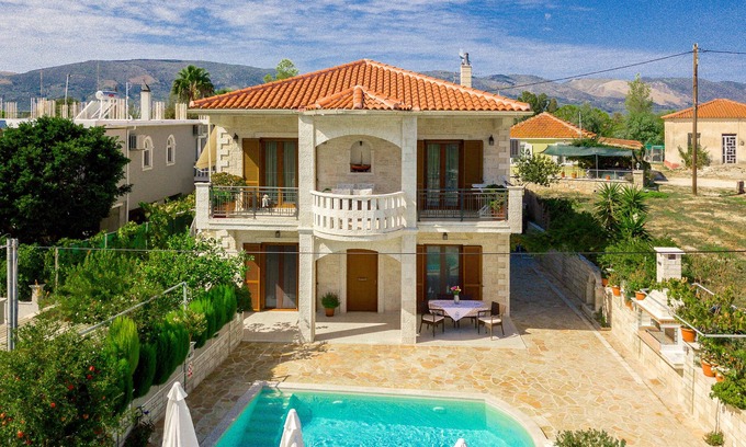 Kalpaki Villa | StoneVilla Lika with private pool