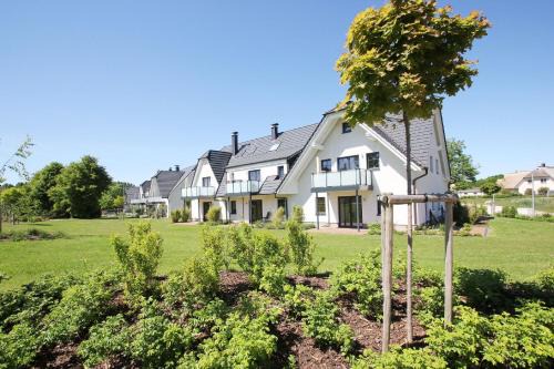 Lobbe Apartment | strandnahe FeWo mit Terrasse, gratis Nutzung vom AHOI Erlebnisbad und Sauna in Sellin - Rex Rugia FeWo 28-3