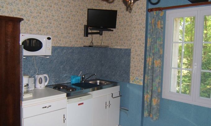 Labruguiere Cottage | Studio 2 people in the Tarn countryside - Air conditioning and Wifi