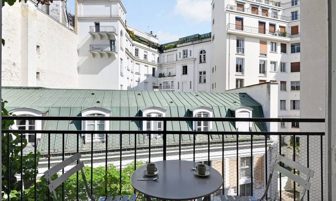 Porte-Dauphine Apartment | Studio 2p - Avenue Foch