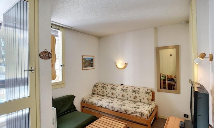 Reberty Apartment | Studio cosy 2 pers, 16m², ski aux pieds, balcon Est, commerces à proximité - FR-1-178-174