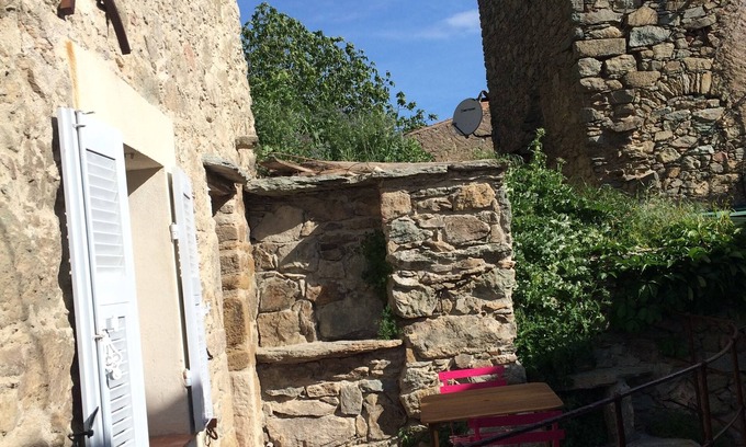 Castifao Apartment | STUDIO fully renovated in stone Corsican house