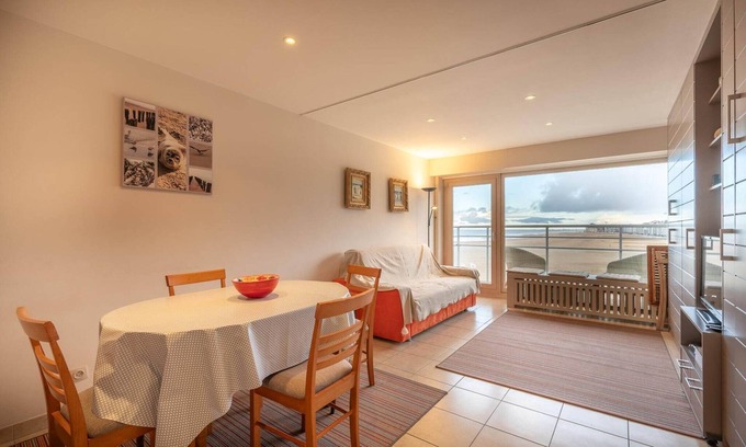 Duinbergen House | Studio in Duinbergen with Sea Views