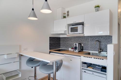 Roquebrune-Cap-Martin Apartment | Studio la Plage