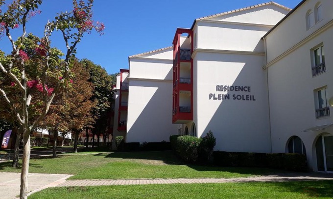 Lamalou-les-Bains Apartment | Studio rénové, proche centre-ville et thermes, avec jardin, WIFI, animaux acceptés - FR-1-451-62