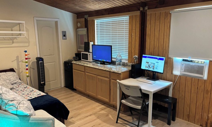 Modesto Apartment | Studio Room with Full Bath