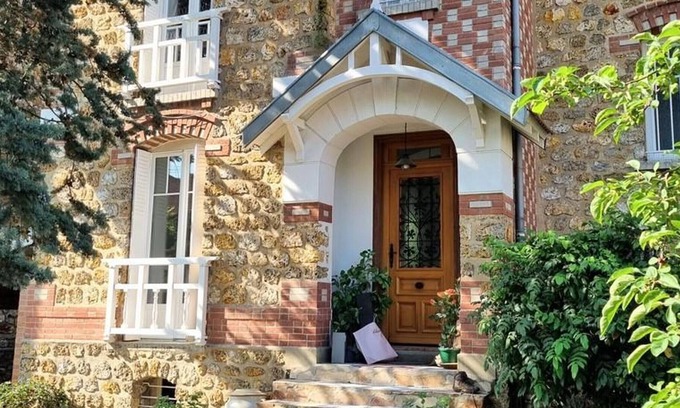 Saint-Leu-la-Foret Apartment | Studio Saint-Leu-la-Forêt, studio flat, 2 persons