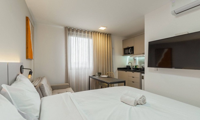 Prado Velho Condo | Studio simple 1 double bed