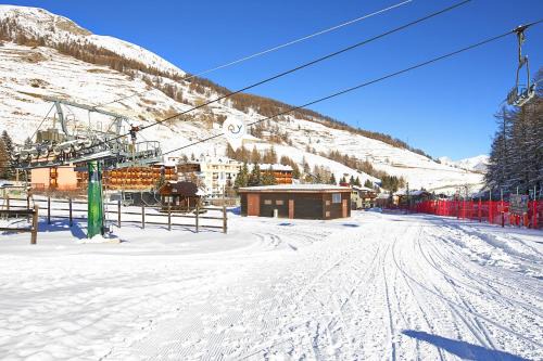Borgata Sestriere Apartment | Studio Valleverde 4d - Happy Rentals
