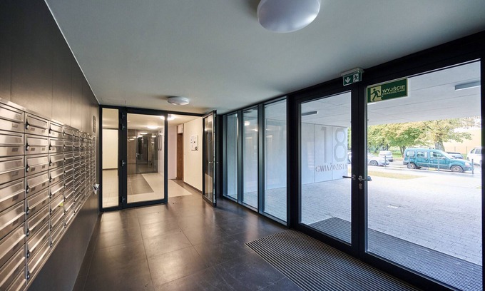 Krzyki Apartment | Studio Wrocław Gwiaździsta by Renters