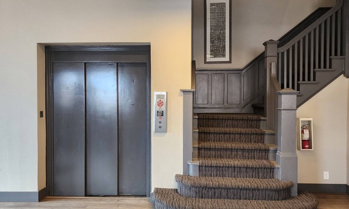 Downtown Apartment | Studio24 on Phillips