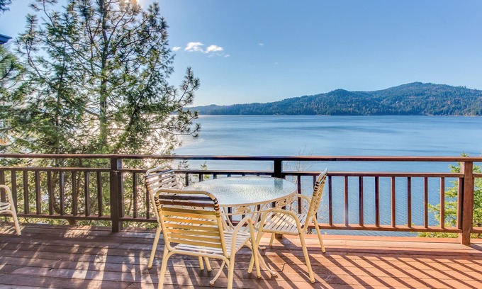 Harrison House | Stunning Bay Front Home with Lake Views, Private Dock, Gas Grill, and Free WiFi