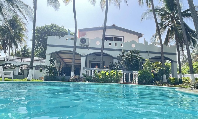 Playa El Pimental House | Stunning Beach House near Int. Airport, Surf City, El Tunco, 4bedrooms, sleep 16