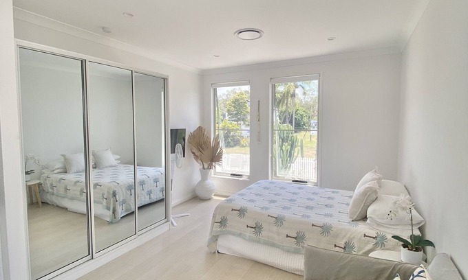 Bogangar Apartment | Stunning Cabarita Beach Studio - Close to the beach, shops and town.