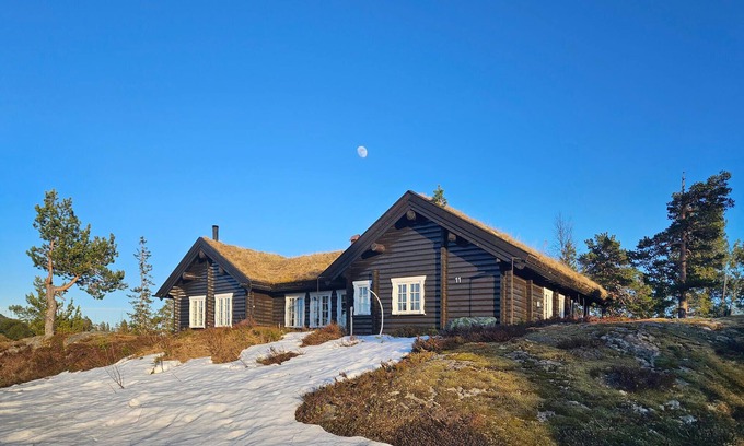 Flesberg House | Stunning home in Flesberg with sauna