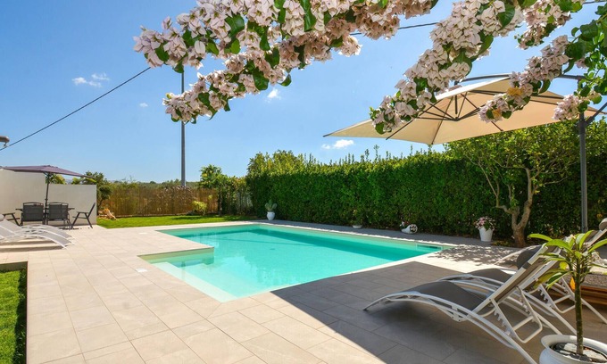 Roccazzo House | Stunning home in Roccazzo