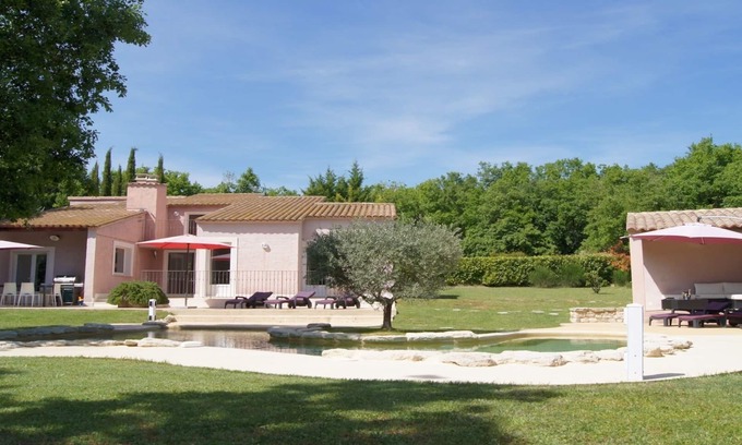 Saignon Villa | Stunning Luberon views, south facing villa, private pool, fully air conditioned.