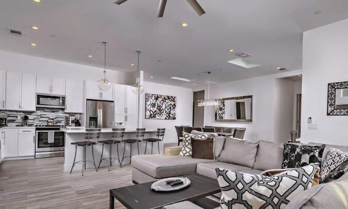 Desert Club Estates House | Stunning Modern Luxury Home #2508604B