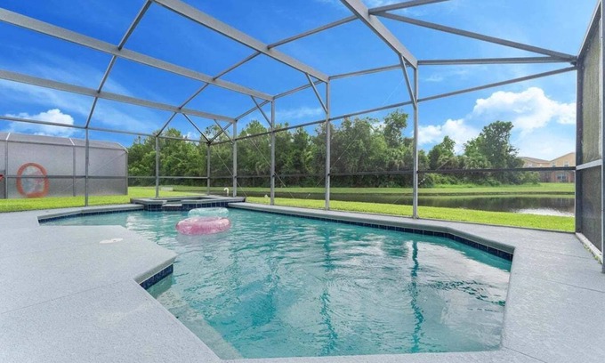 Loughman Villa | Stunning Newly Renovated Pool Home close to Disney