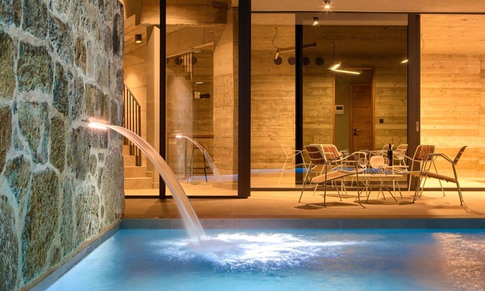 Krk House | Stunning private villa for 12 guests with WIFI, private pool, hot tub, A/C, TV and terrace