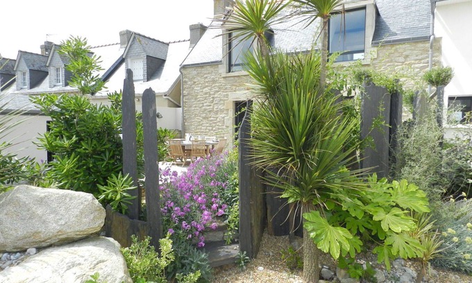 Saint-Guenole House | Stunning private villa for 6 guests with WIFI, TV and terrace