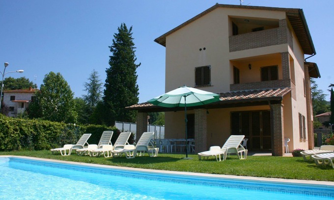 Lucignano Villa | Stunning private villa for 12 people with WIFI, private pool, TV and balcony