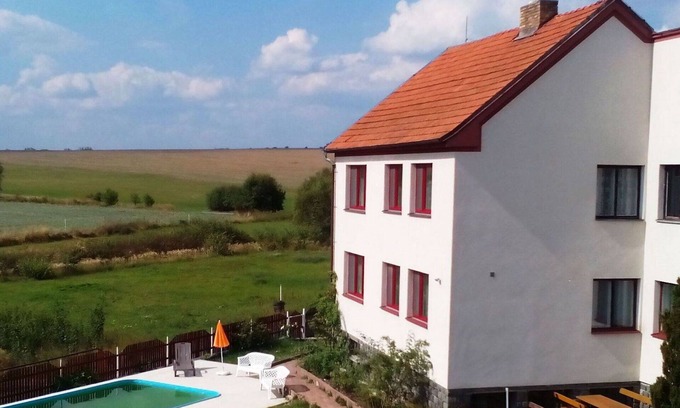 Skrychov u Malsic Villa | Stunning private villa with private pool, WIFI, TV, terrace, pets allowed and panoramic view