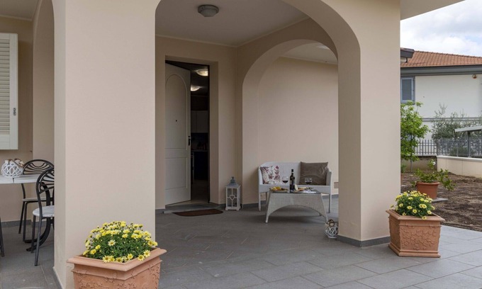 San Rocco House | Stunning private villa for 4 people with WIFI, TV and patio